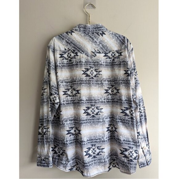 8 - Panhandle Aztec Southwestern Snap Button up - Picture 3 of 7